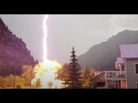 لحظات ترسناک و نفسگیر از اصابت رعد و برق !